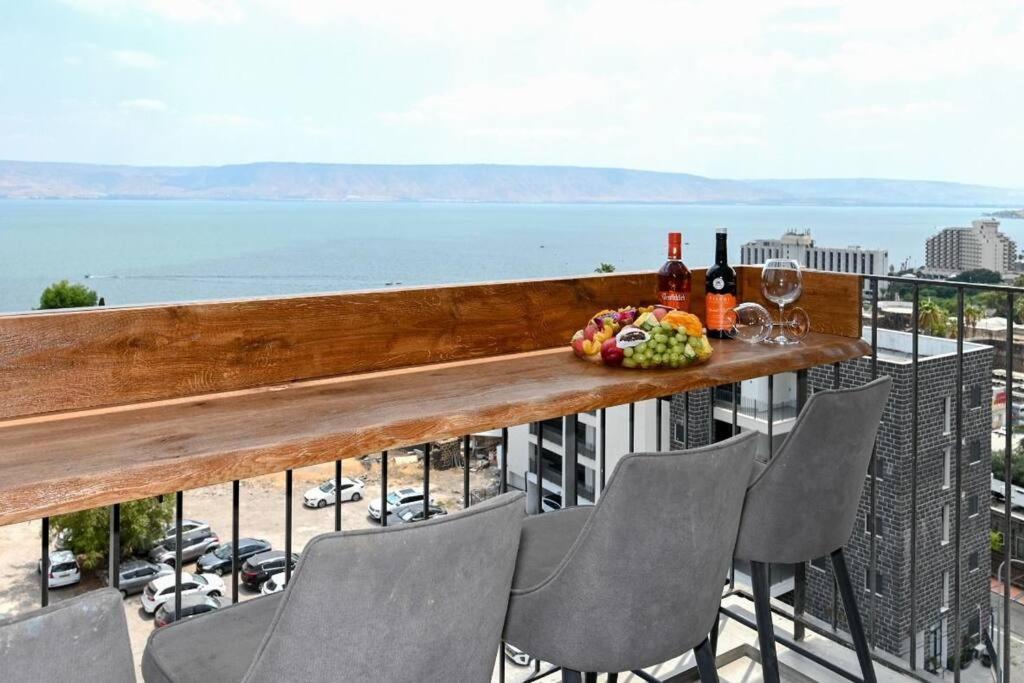 L.T.D- My View. 2 Bedroom Apartment By The Lake. Tiberíades Exterior foto